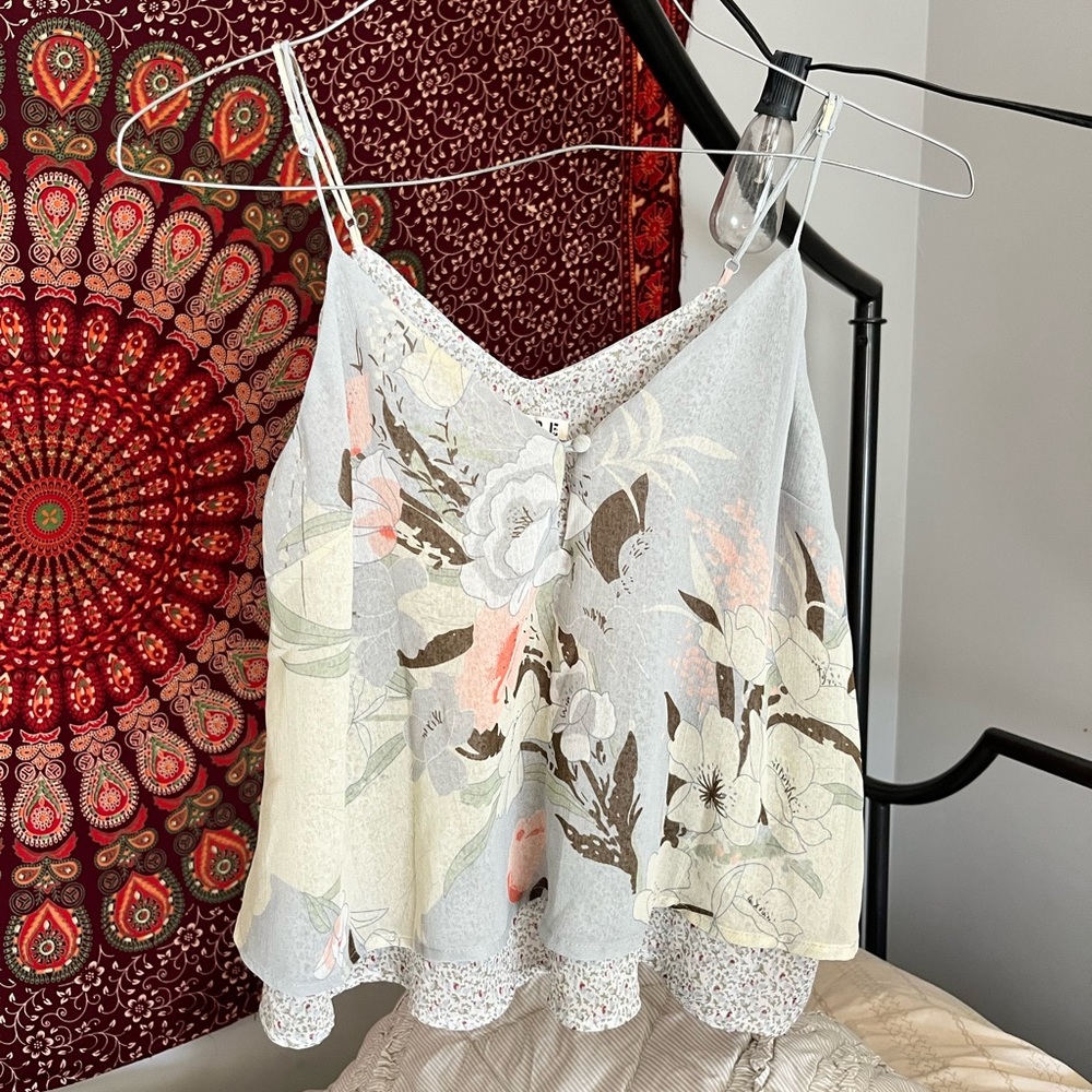 Floral elegant top